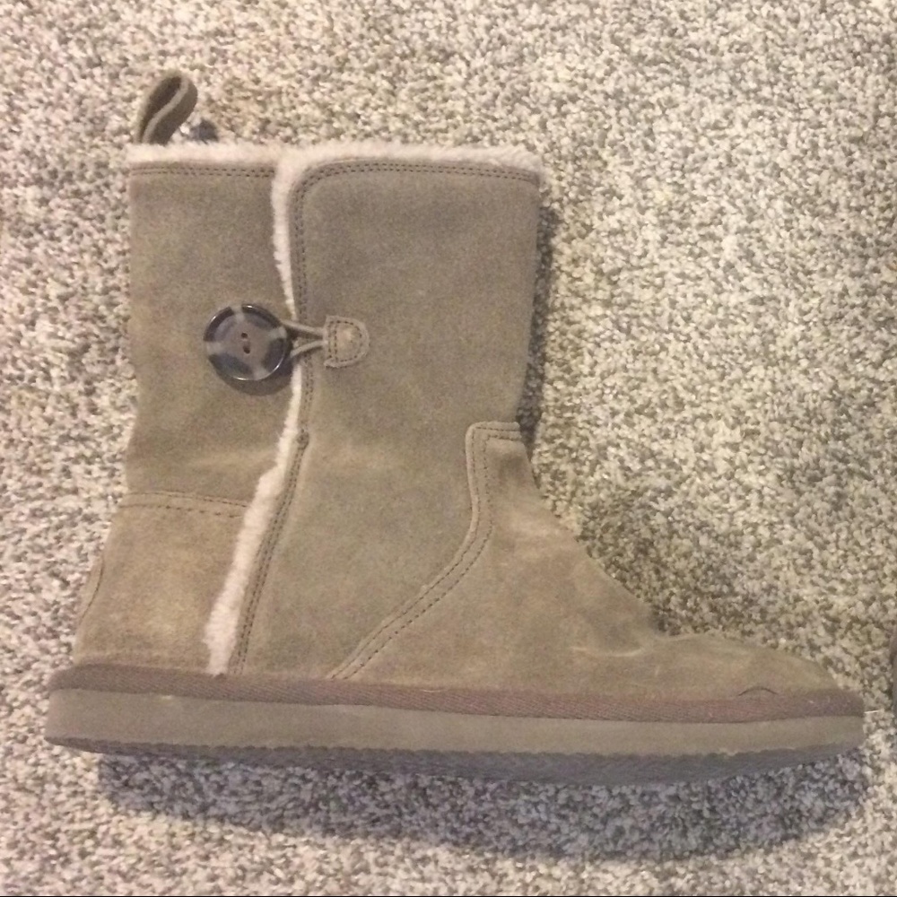 Boots with the Fur
